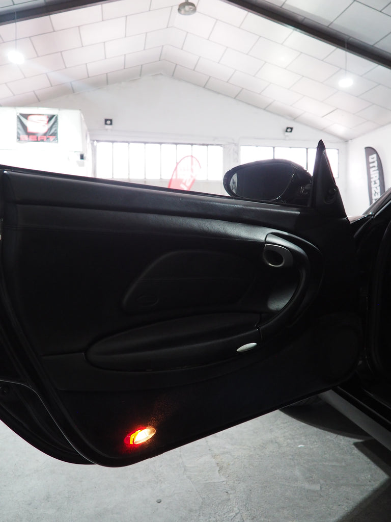 Porsche 911 996.1 Carrera 4