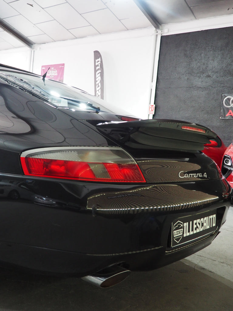 Porsche 911 996.1 Carrera 4